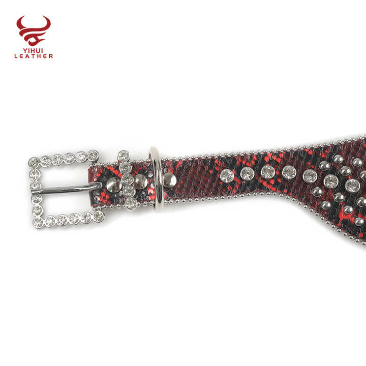 Custom Luxury Crystal Cat Collar Dog Saliva Towel Designer Diamond Pet Belt PU Leather Red Rhinestone Pet Dog Collars - 图片 6